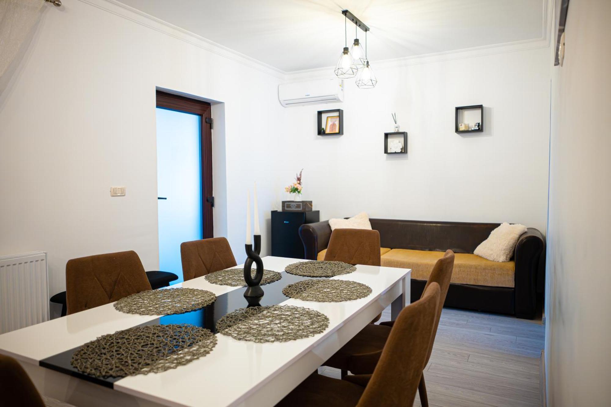 Villa Aly&Emy Caransebeş Exterior foto